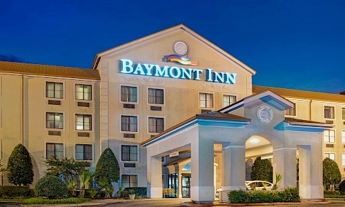 Baymont Inn - Conroe